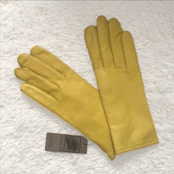 VINTAGE Leather Yellow Gloves